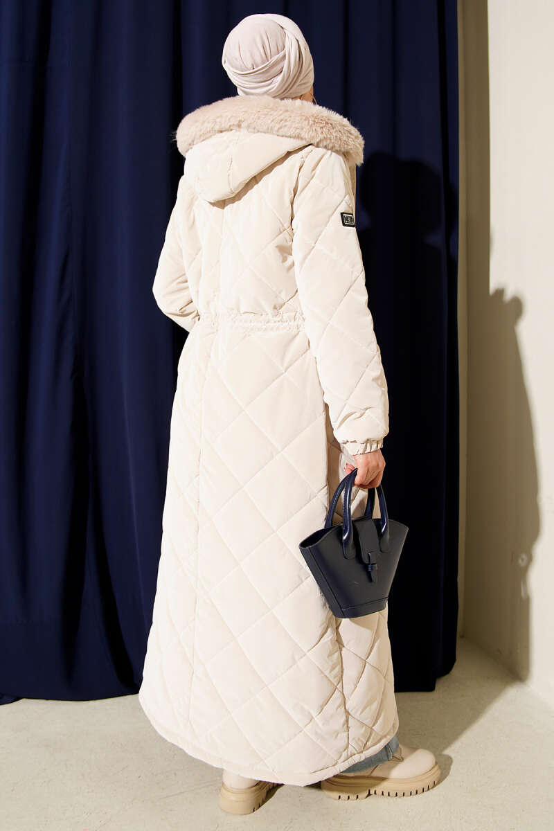 Bel Tünelli Kapüşonlu Kapitone Mont taş