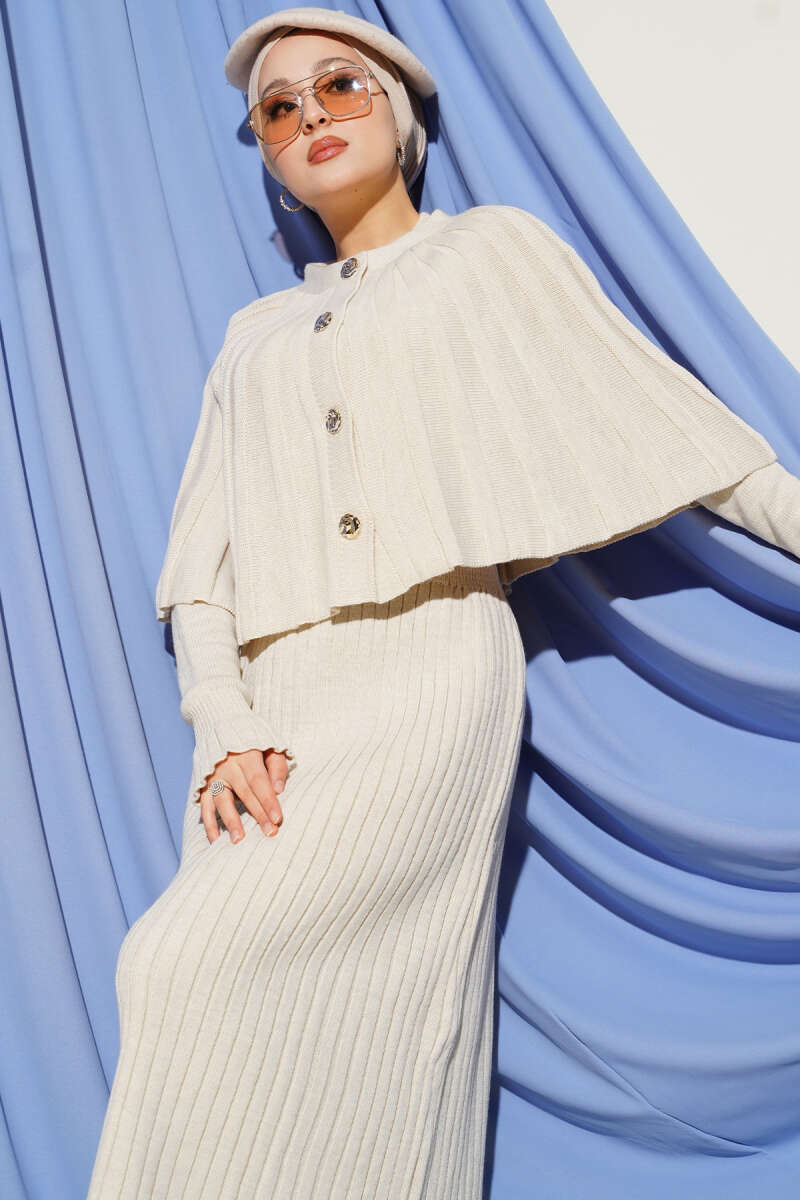 Düğmeli Pelerinli Triko Elbise Takım taş