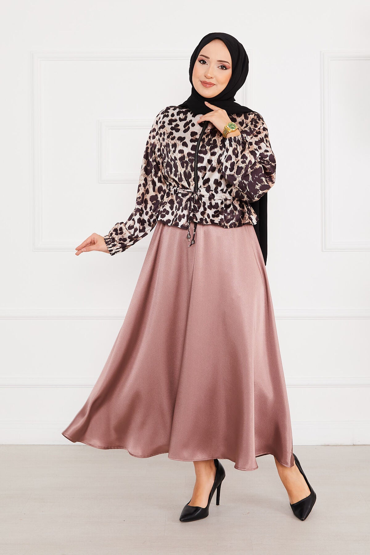 Leopar Desenli Tesettür Saten Takım Gül kurusu