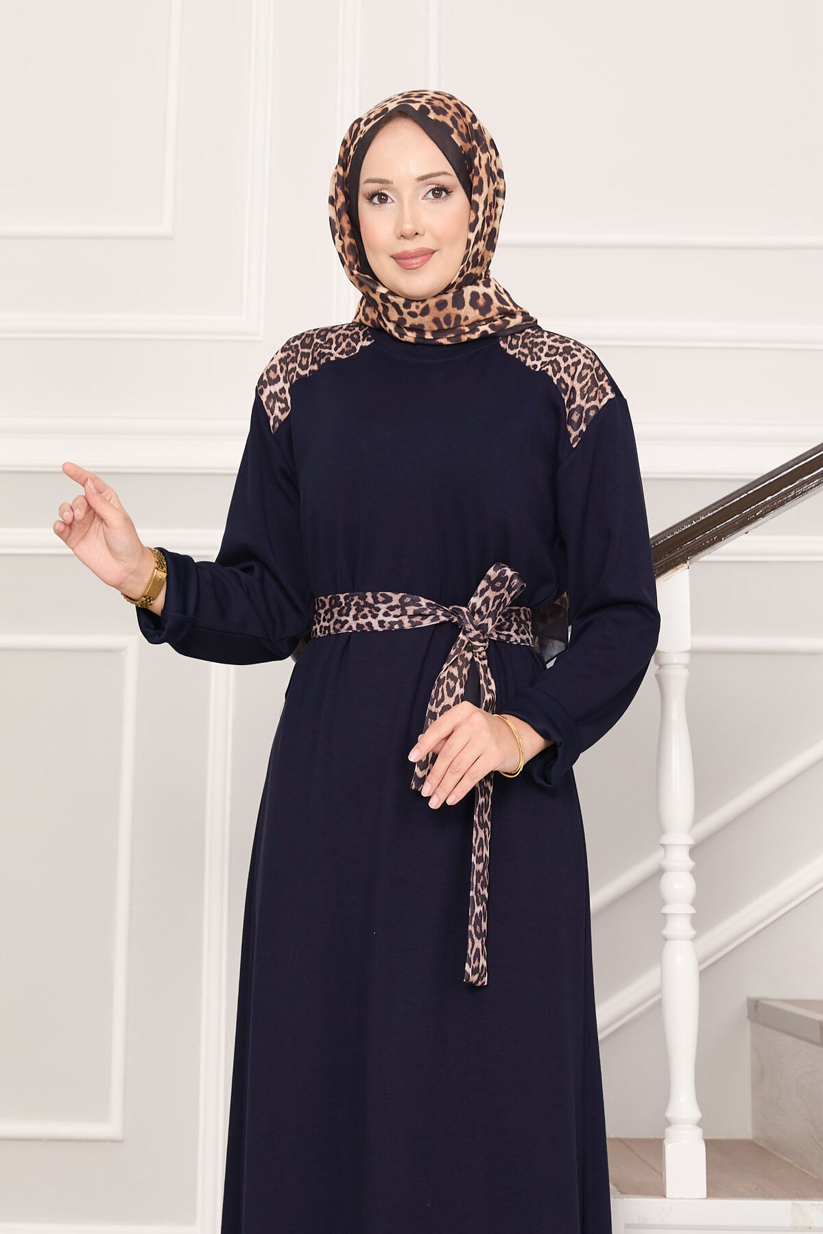 Leopar Garnili Kuşaklı Oyşo Elbise Lacivert