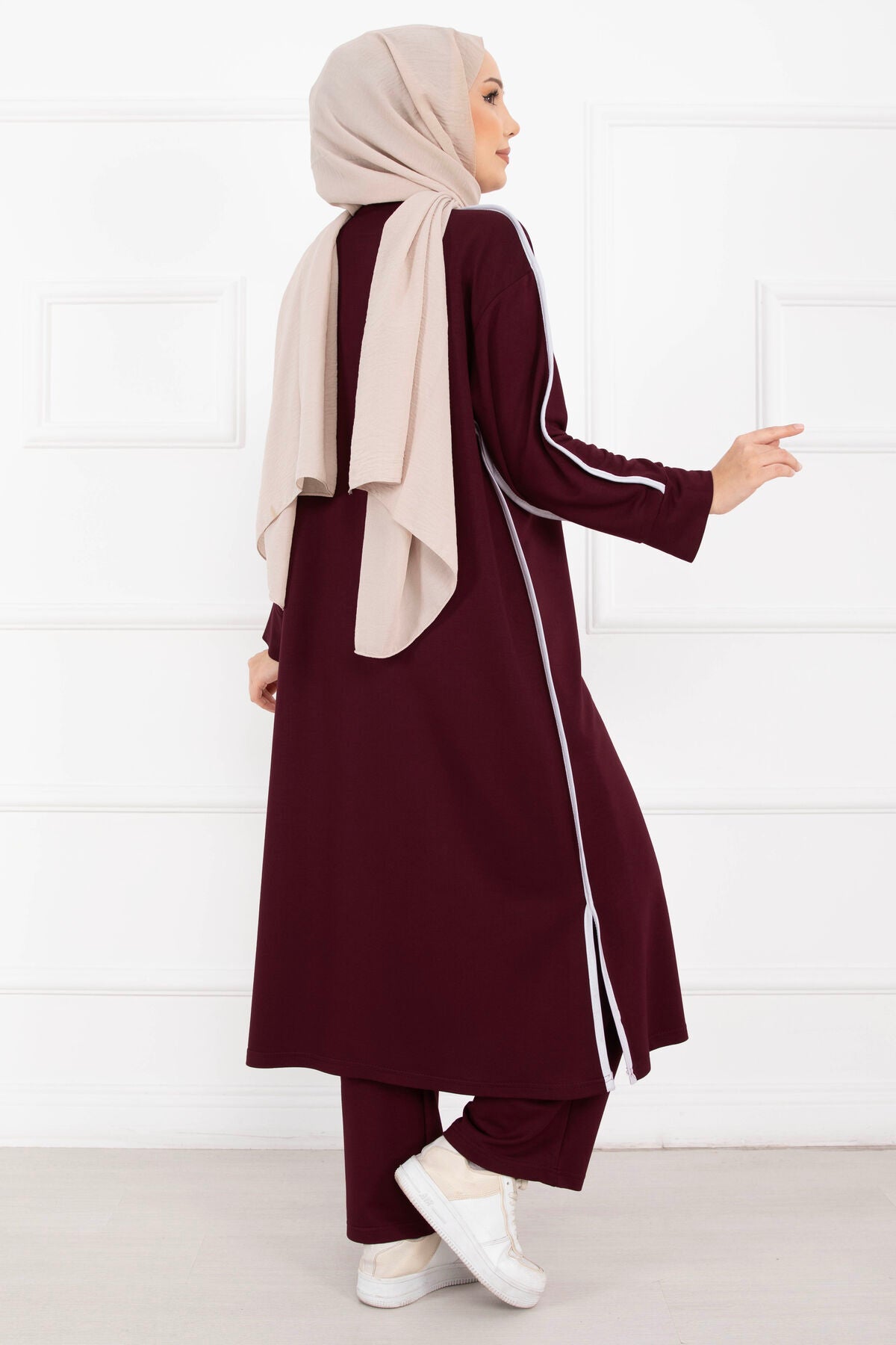 Sportif Biye Detaylı Tesettür Takım