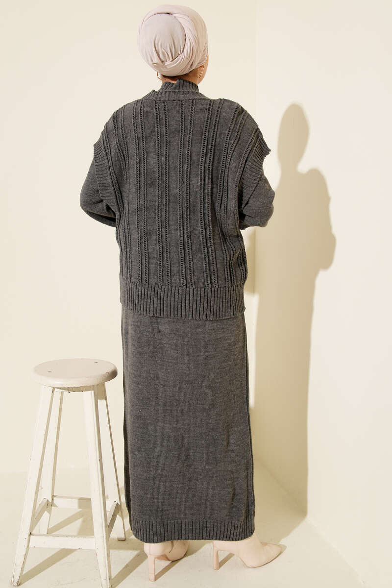 Two-Piece Set with Vest and Dress Knitwear Gray
