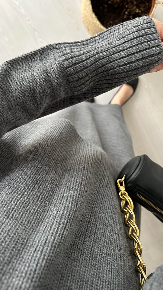 Knitted dress with vest gray