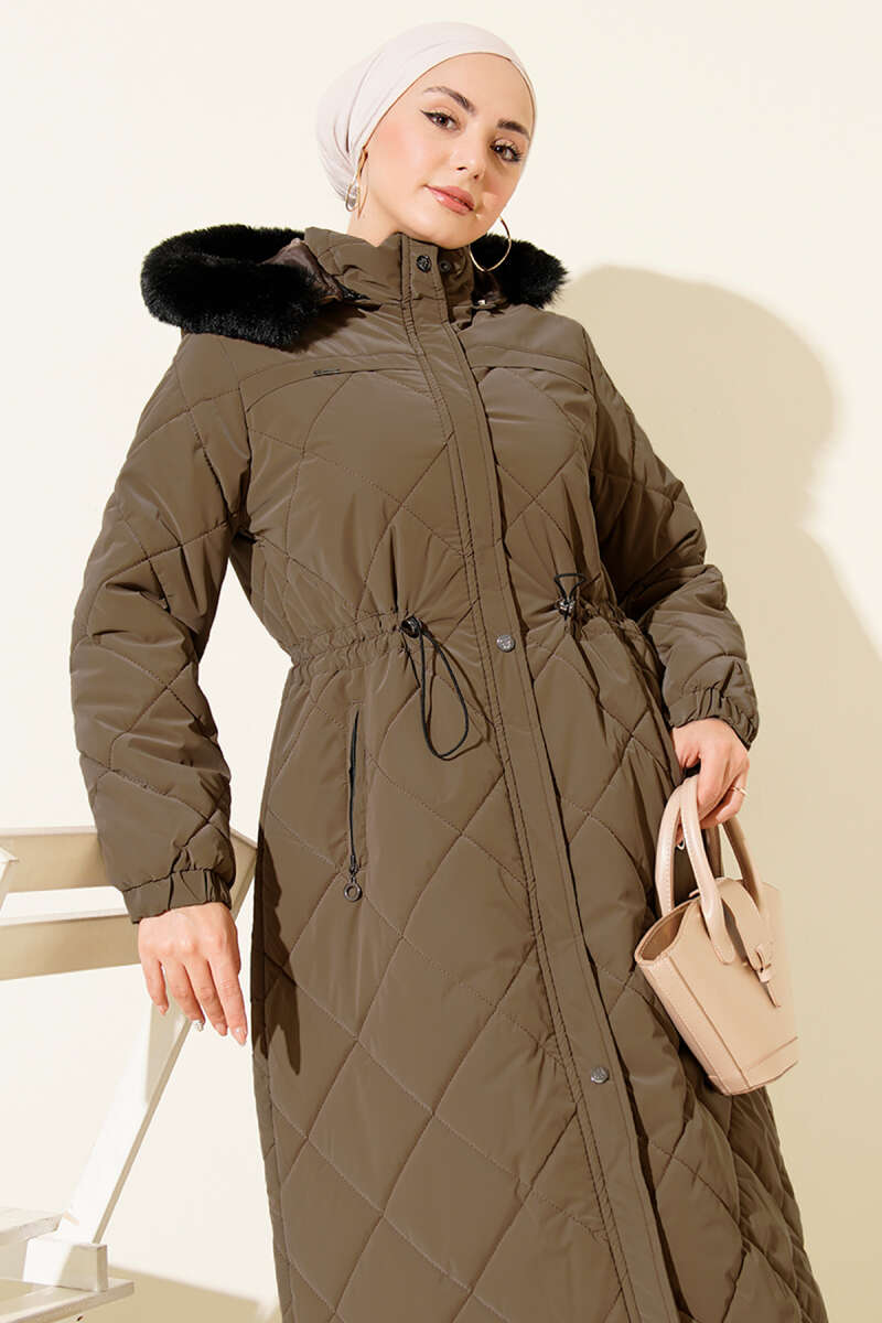 Bel Tünelli Kapüşonlu Kapitone Mont haki