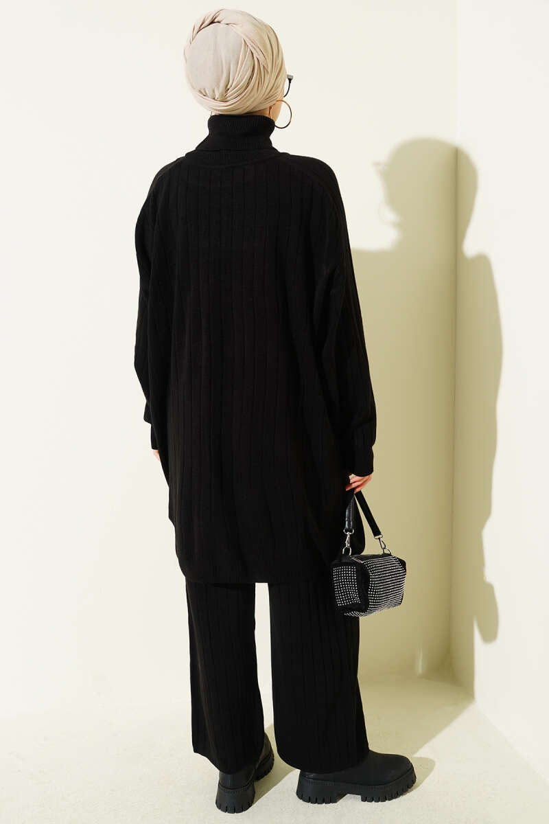 Turtleneck Oversize Knit Two-Piece Set black