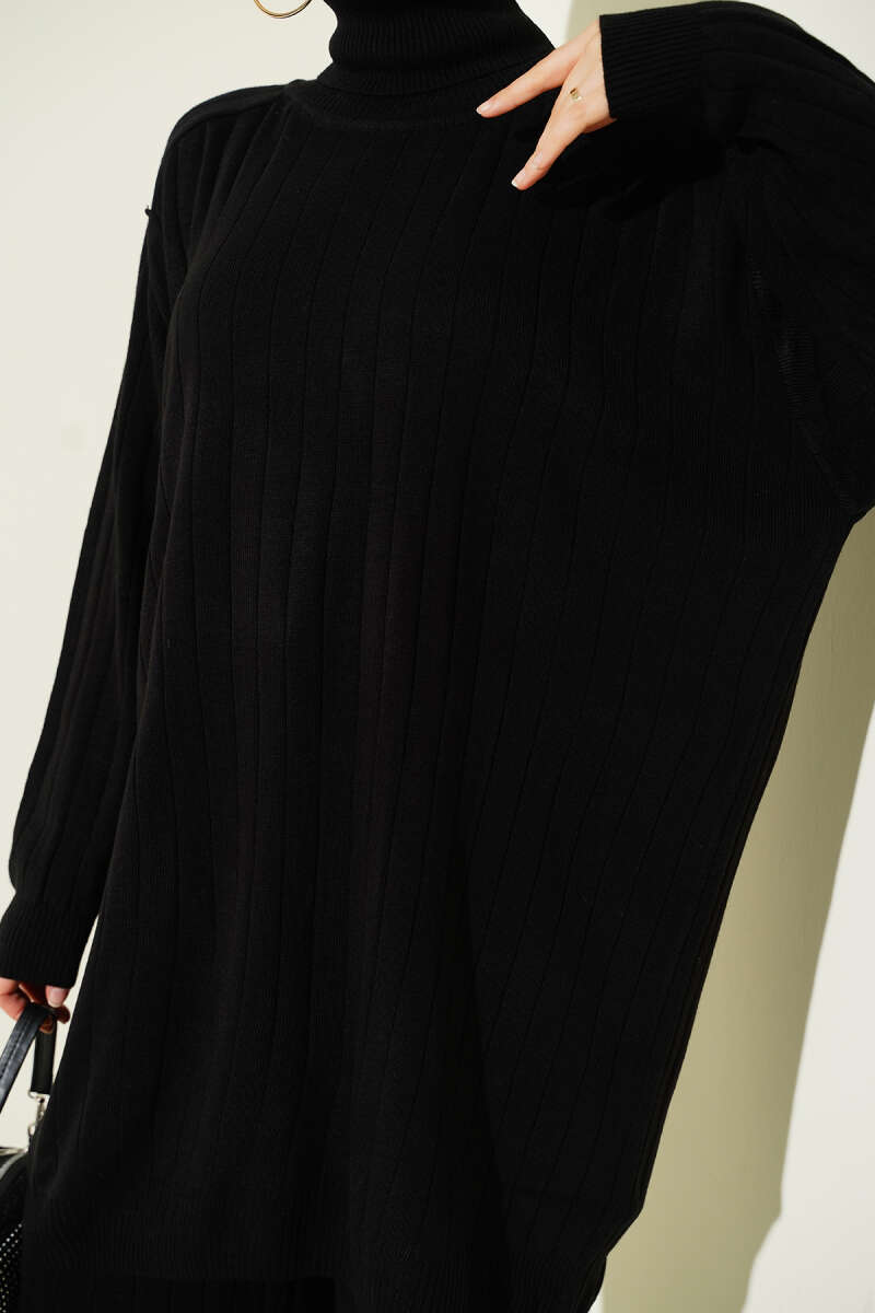 Turtleneck Oversize Knit Two-Piece Set black