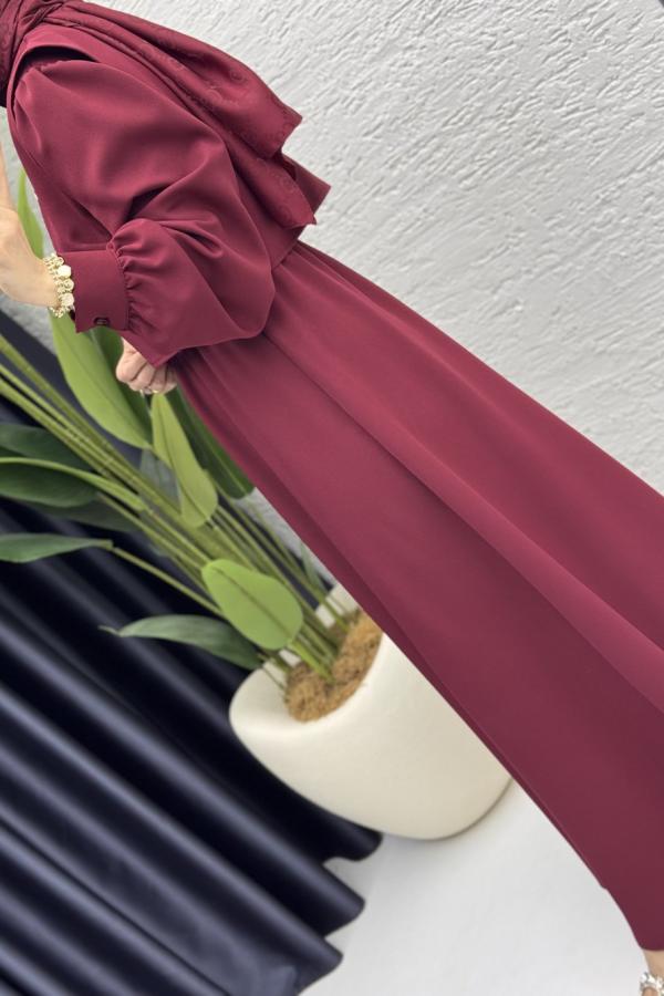 Robe avec gilet bordeaux