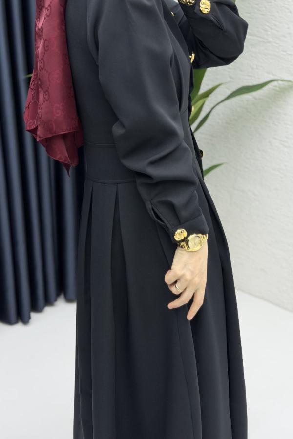 Gold düğmeli Elbise siyah