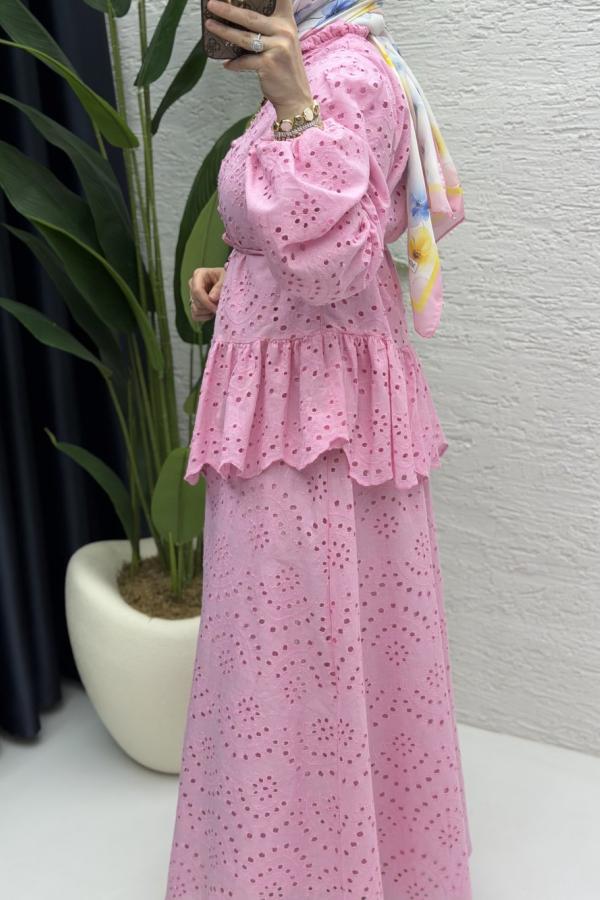 Naz Etekli Takım pembe