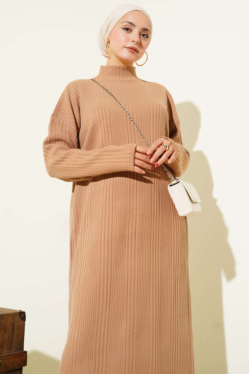 Dik Yaka Fitilli Triko Elbise bej