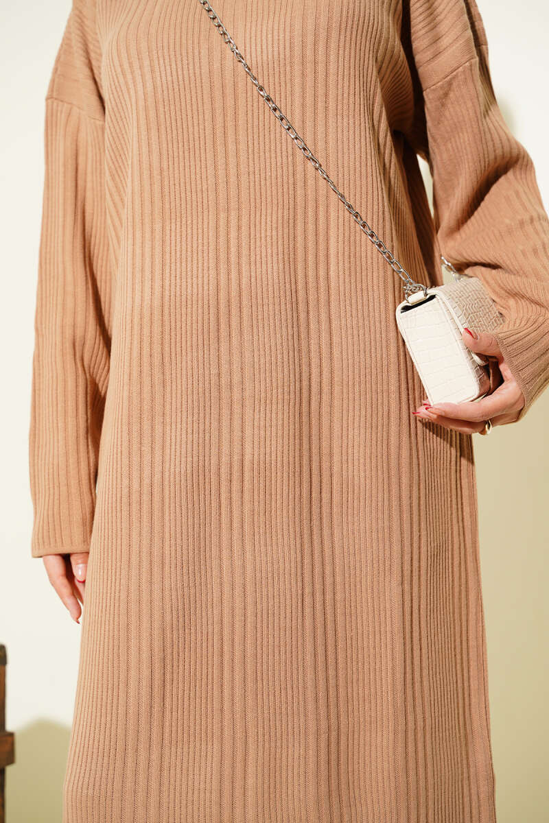 Dik Yaka Fitilli Triko Elbise bej