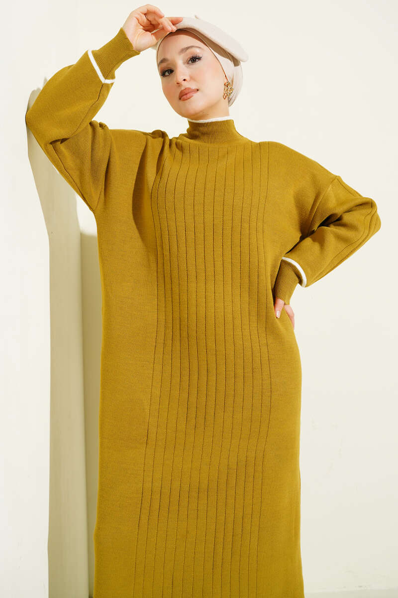 Etek Ucu Fırfır Detaylı Triko Elbise yağ yeşili