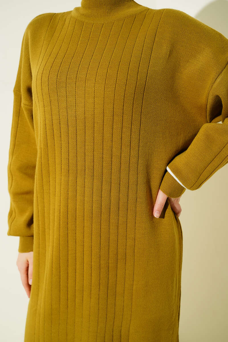 Etek Ucu Fırfır Detaylı Triko Elbise yağ yeşili