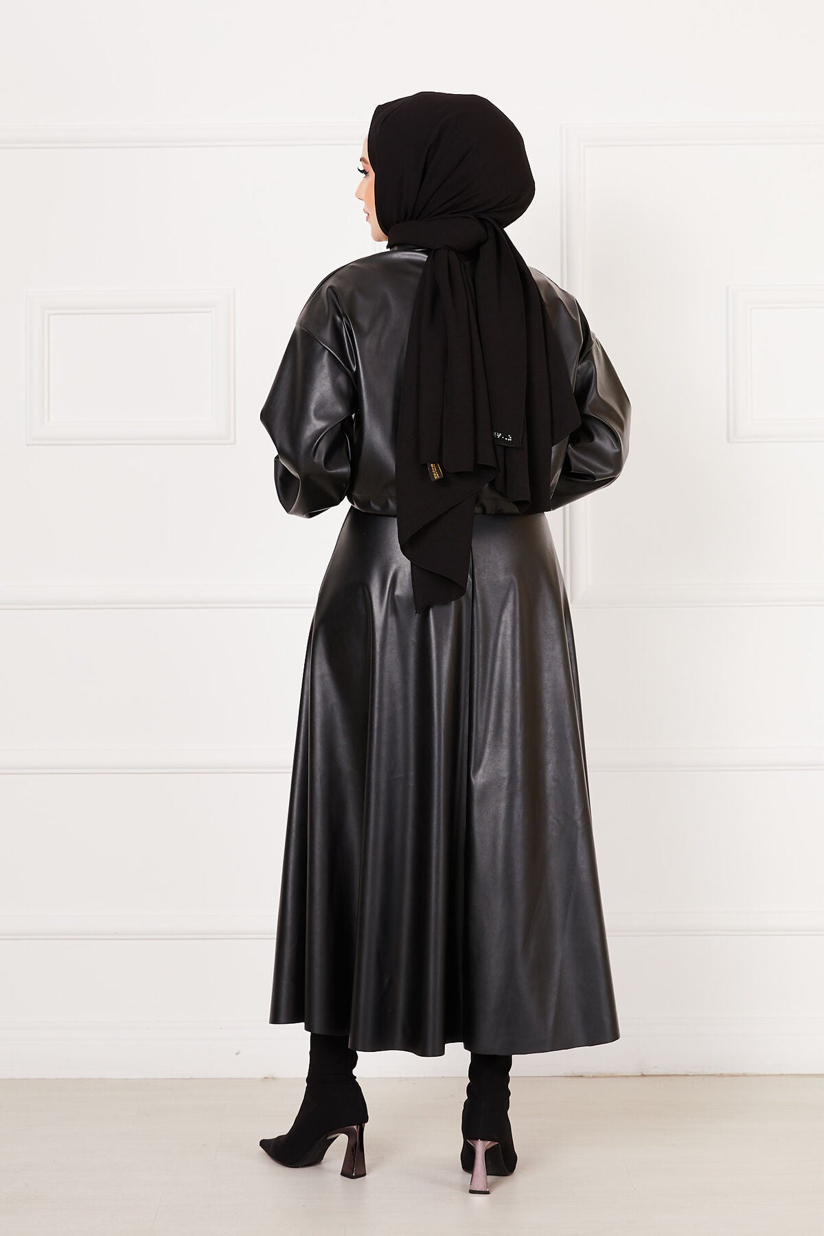 Skirt Leather Suit black