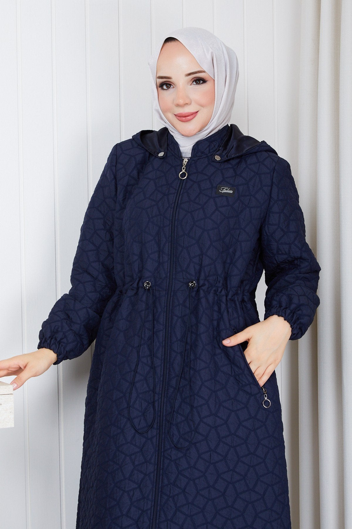 Beli lastikli Kapitone Kap lacivert
