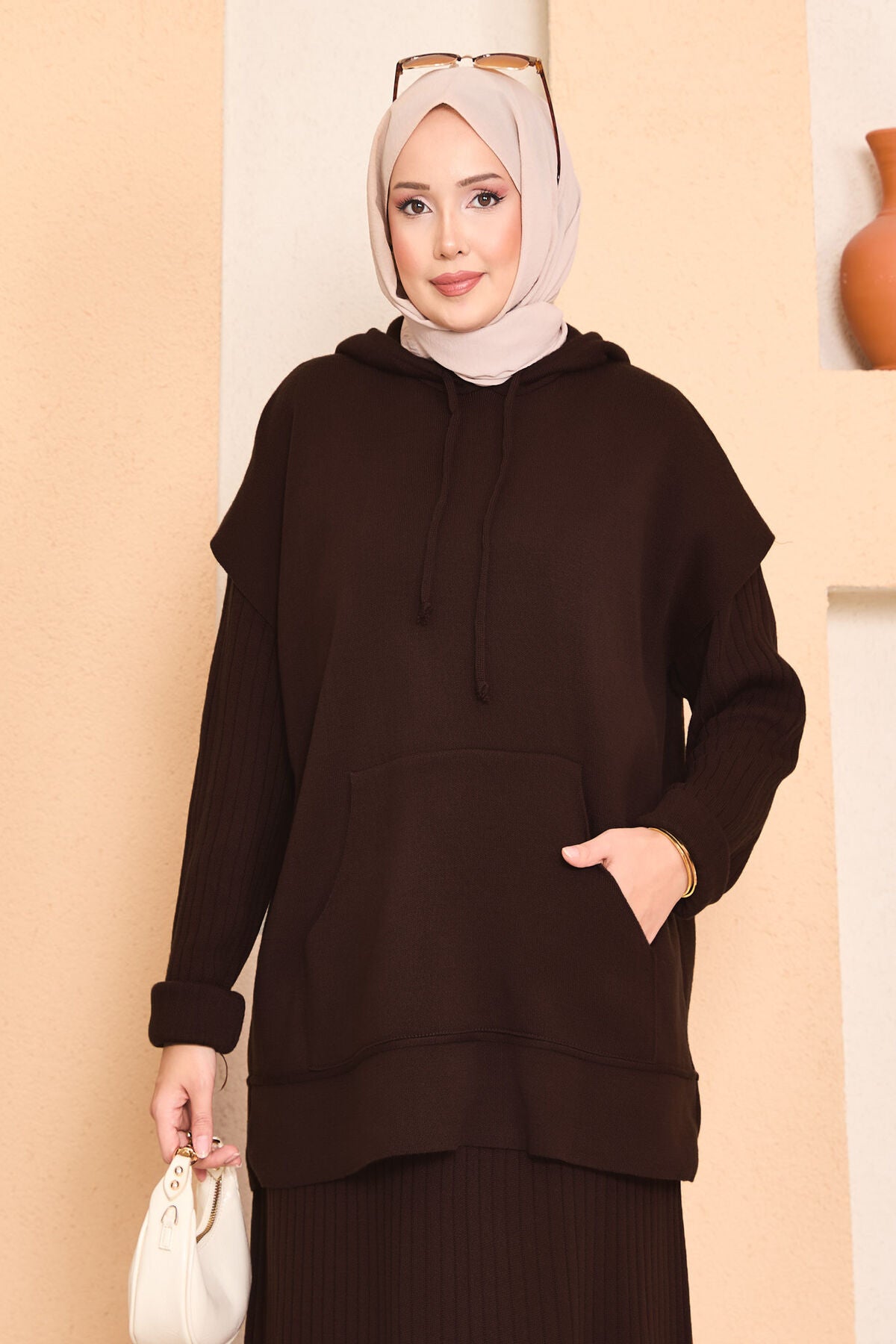 Two-Piece Dress Set with Hooded Sweater Detail brown