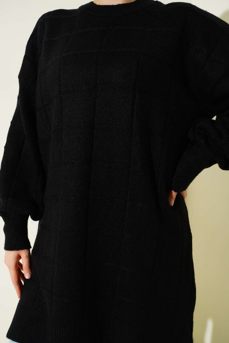 Kare Desenli Yumoş Triko Tunik Siyah