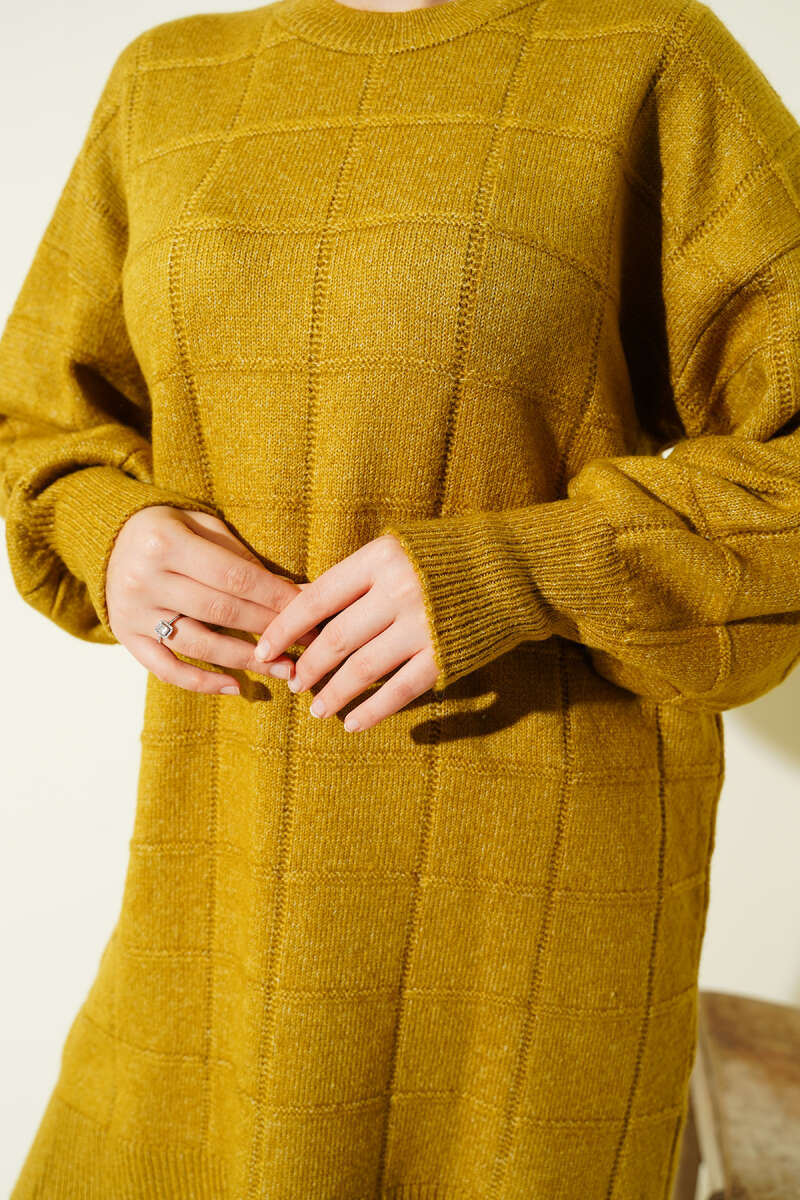 Kare Desenli Yumoş Triko Tunik yağ yeşili