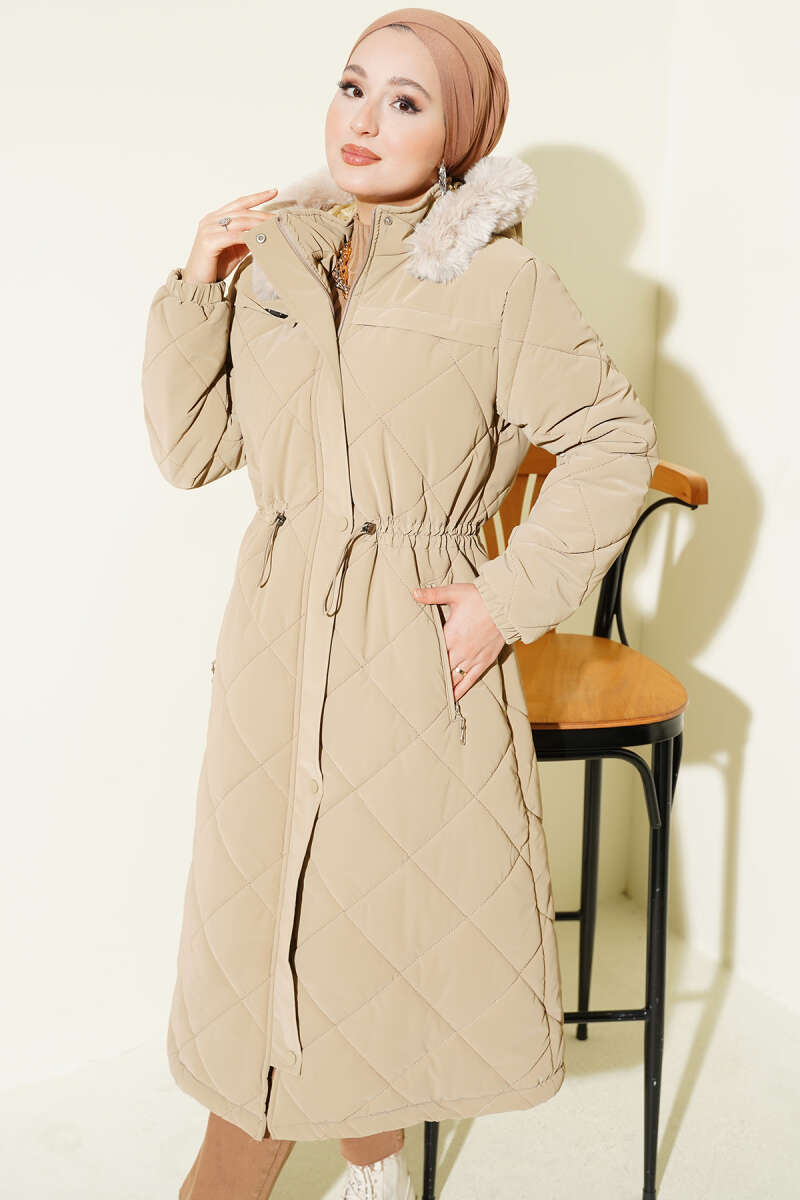 Kürk Kapüşonlu Kapitone Uzun Mont bej