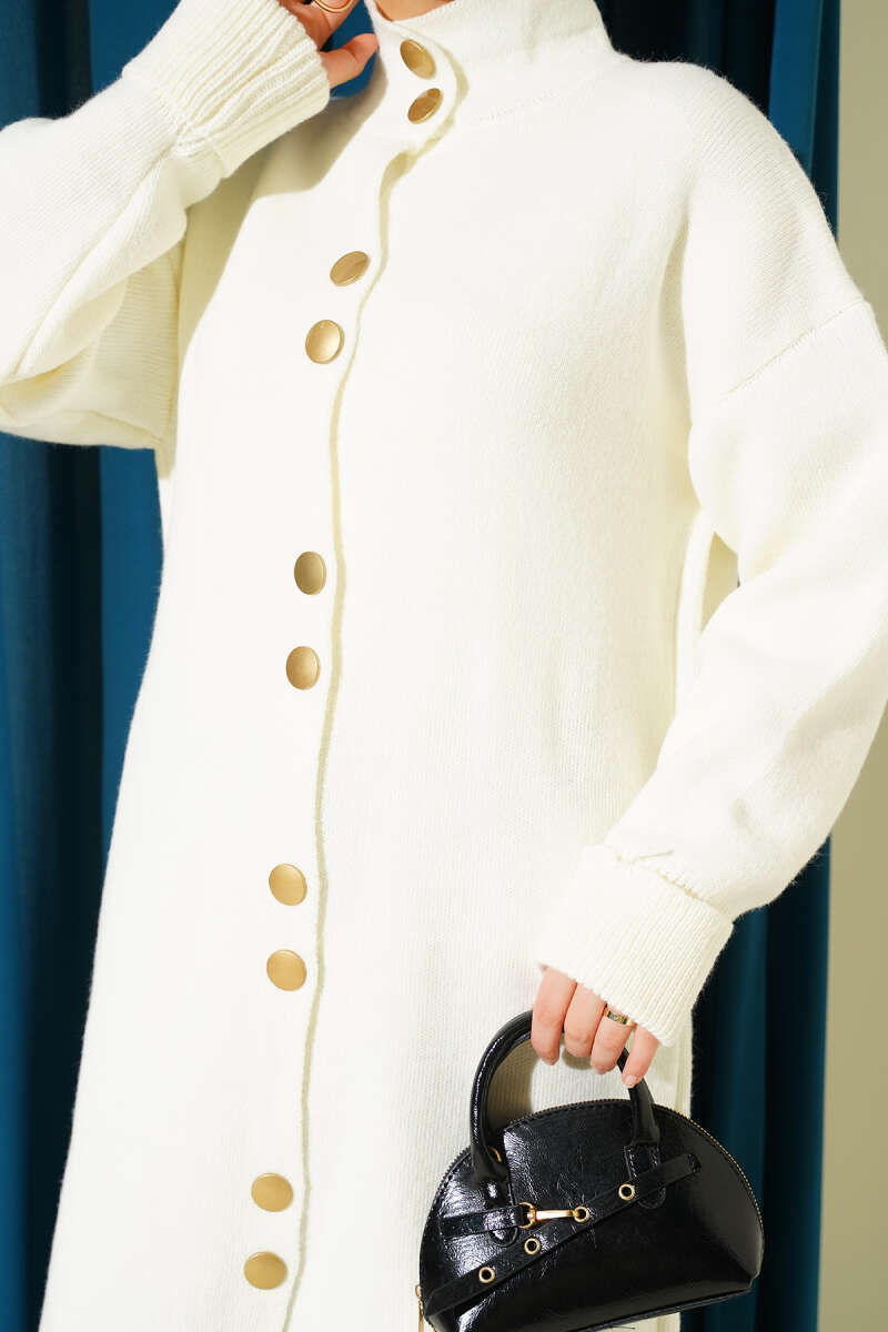 Cardigan long en tricot avec boutons métal doré écru