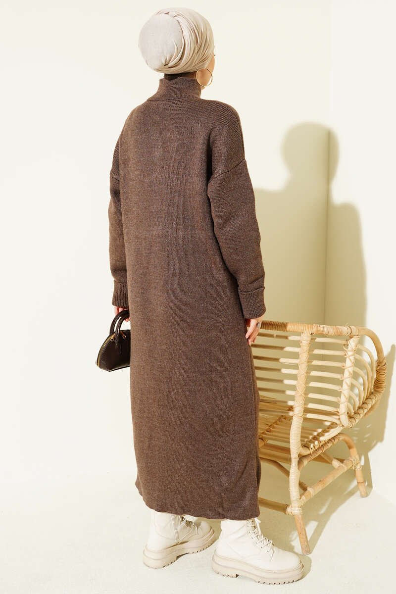 Metal Gold Düğmeli Uzun Triko Hırka kahverengi