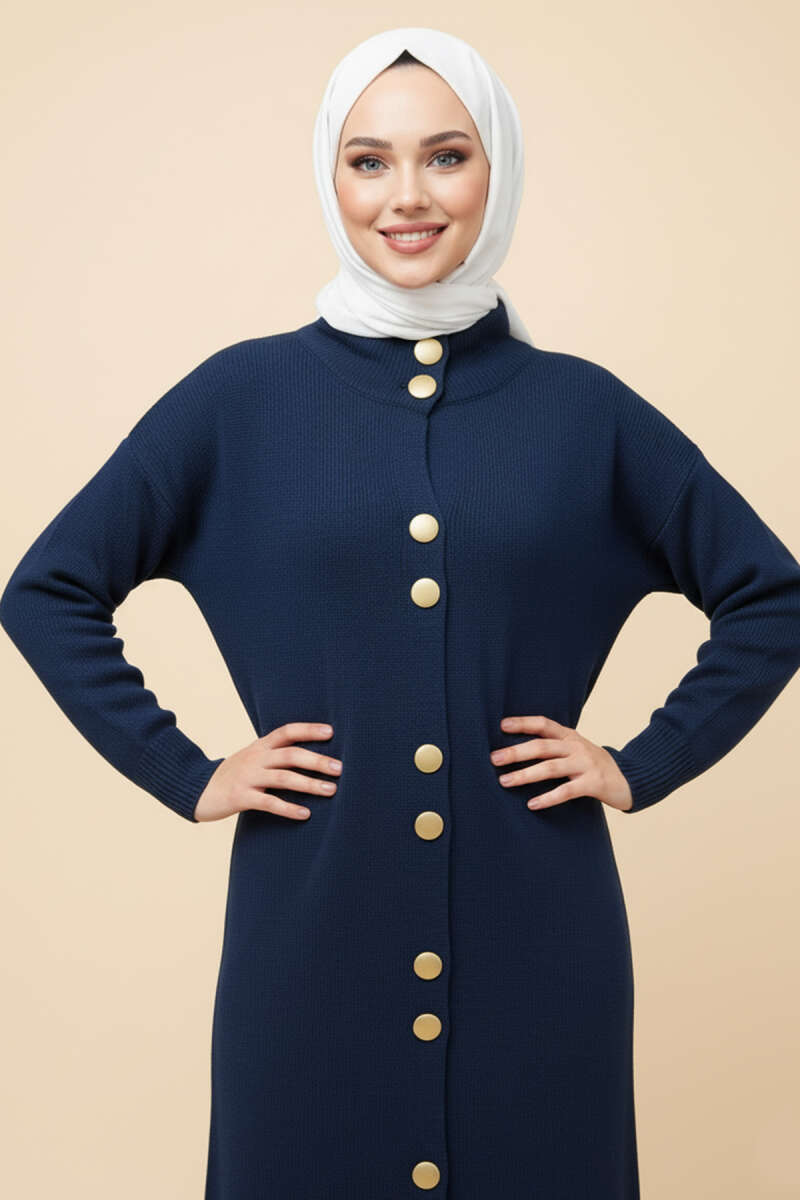 Cardigan long en tricot bleu marine avec boutons dorés en métal