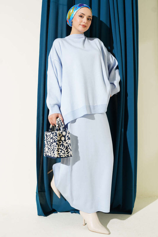 Ensemble tricot deux pièces tunique oversize avec jupe bleu bébé