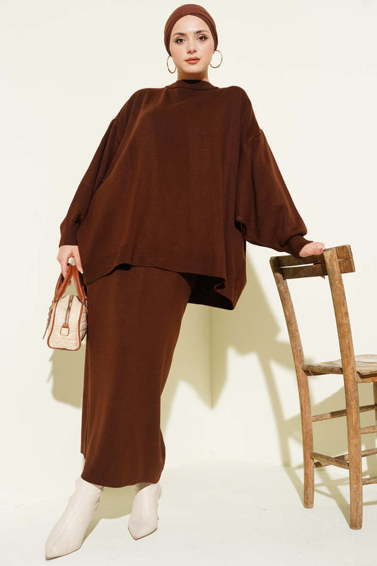 Ensemble tricoté deux pièces tunique oversize avec jupe marron