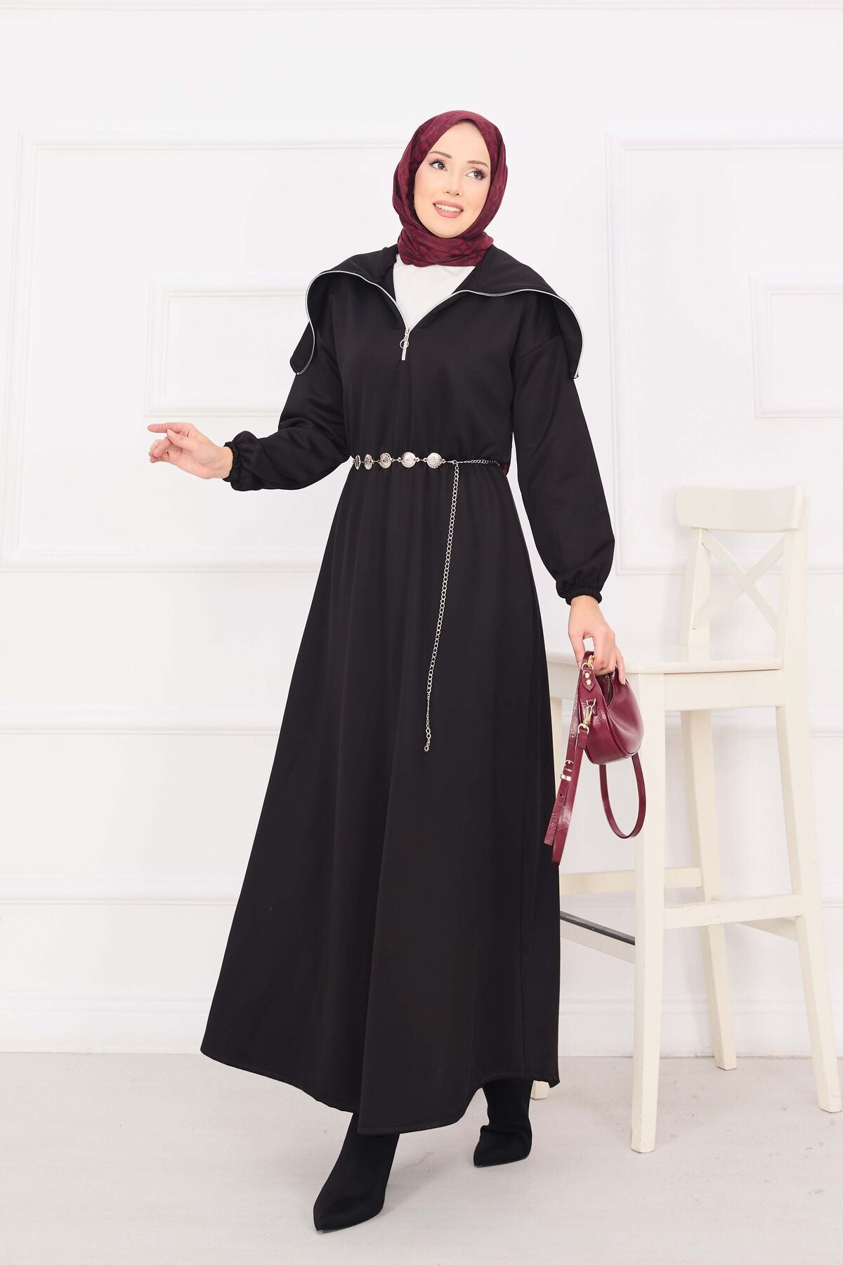 Şal Yaka Zincir Kemerli Tesettür Elbise siyah