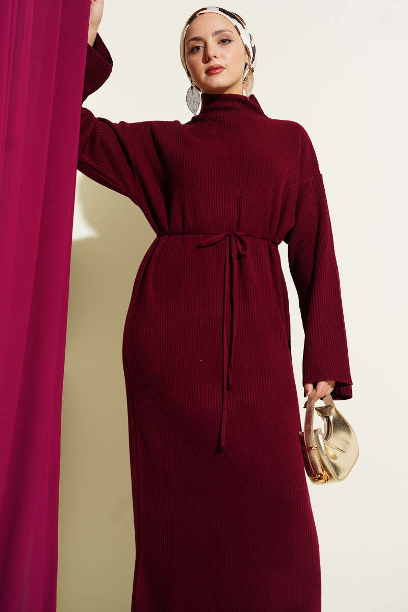 Robe en tricot à ceinture lâche bordeaux