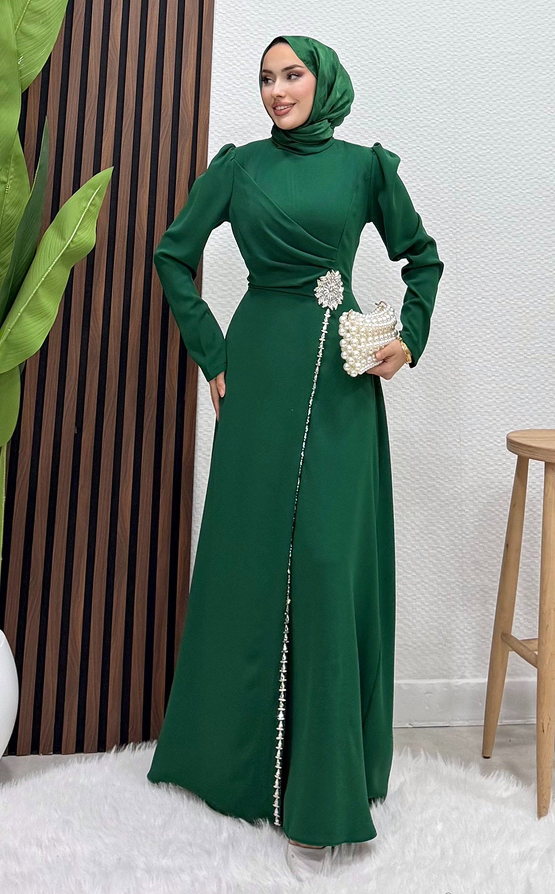 Taillenband besticktes Krepp-Abendkleid Smaragd