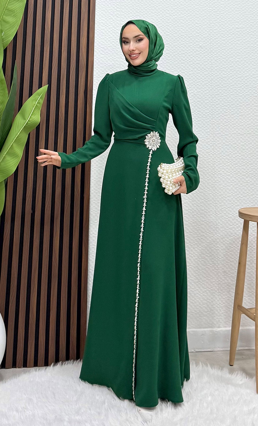 Taillenband besticktes Krepp-Abendkleid Smaragd