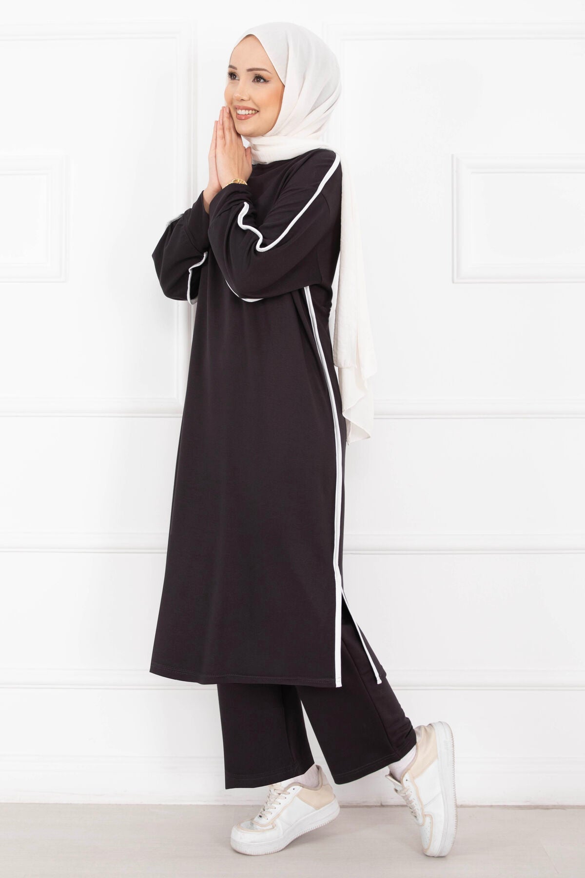 Sportif Biye Detaylı Tesettür Takım
