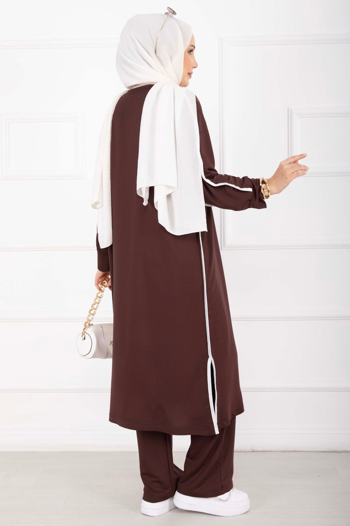 Sportif Biye Detaylı Tesettür Takım