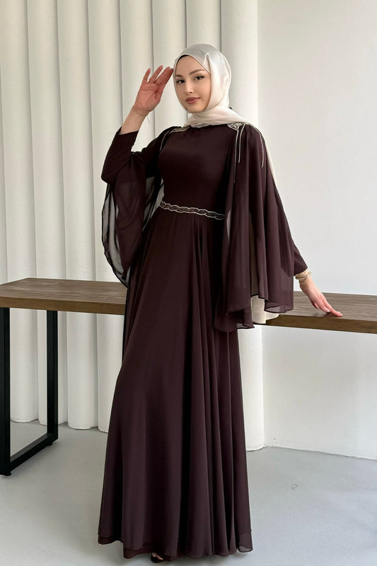 Lüks Taş İşlemeli Pelerin Kollu Tesettür Abiye kahve