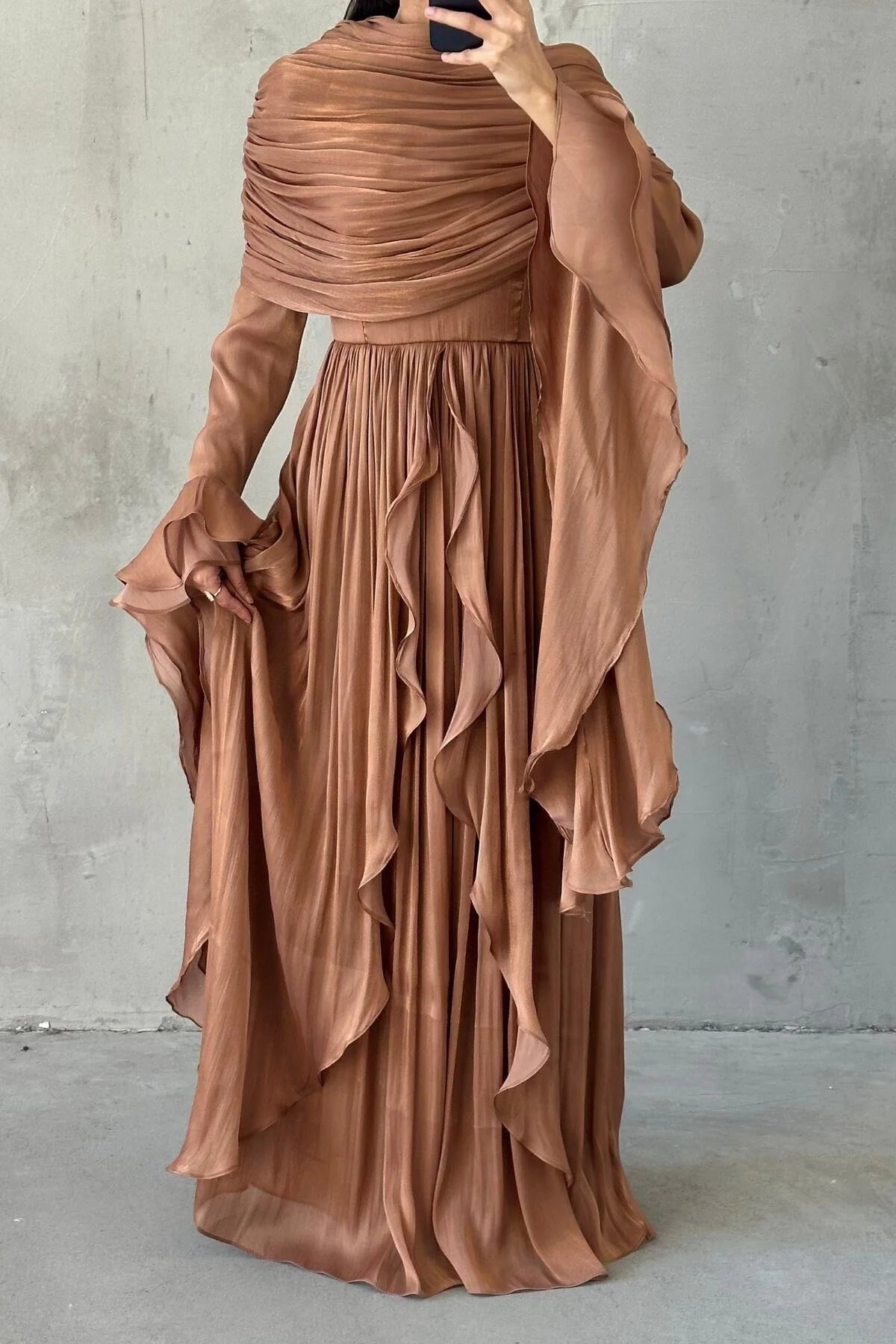 Volan Detaylı Fırfırlı Tesettür Abiye Bakır