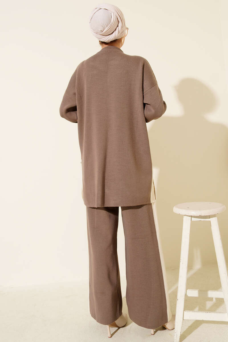 Şerit Detaylı Triko İkili Takım vizon