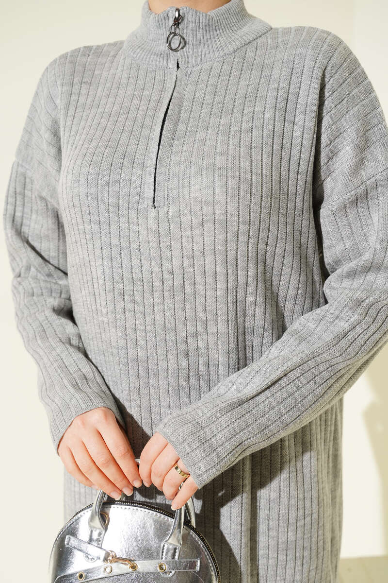 Yarım Fermuarlı Dik Fitilli Triko Elbise gri