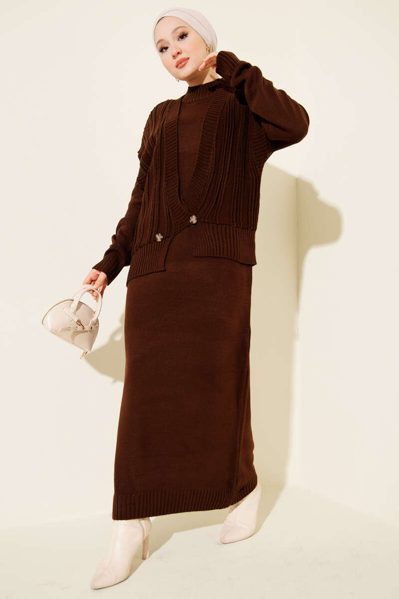 Two-Piece Set with Vest, Dress, and Knitwear Brown
