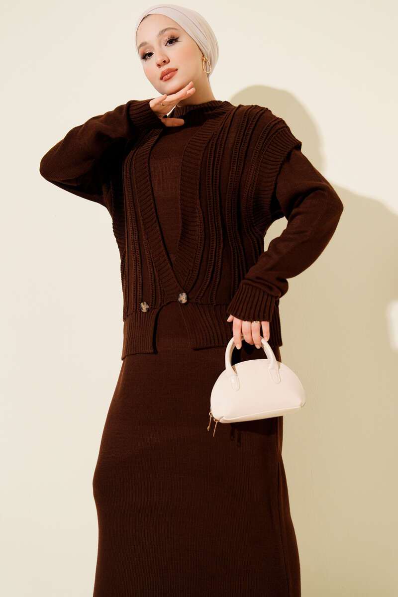 Two-Piece Set with Vest, Dress, and Knitwear Brown