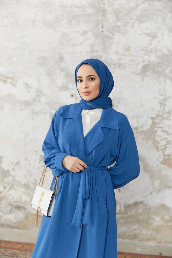 Lange Hijab-Jacke mit Gürtel – Blau