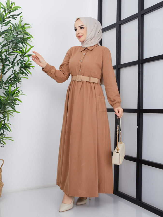 Langes Hijab-Kleid mit Gürtel - Creme