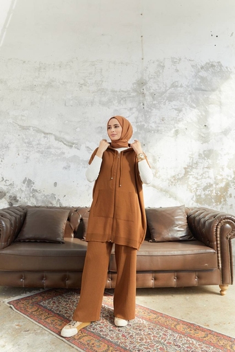 Long Hijab 2 Piece Knitwear Set - camel - Thumbnail