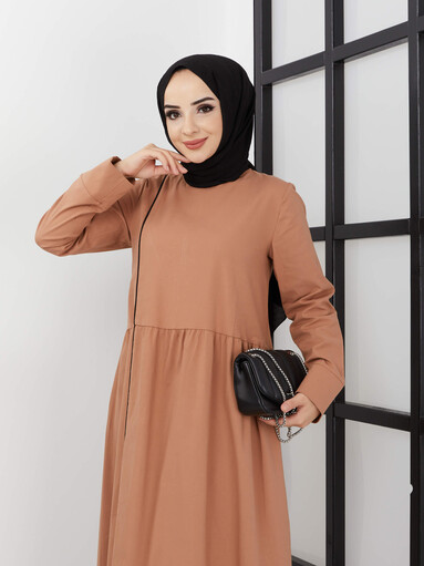 Robe Hijab Détaillée À Rayures Shabby - Marron - Thumbnail